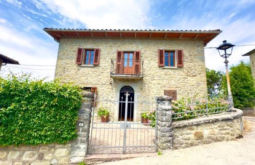 Chitignano Villa | Villa Fiorita tra le Colline del Casentino