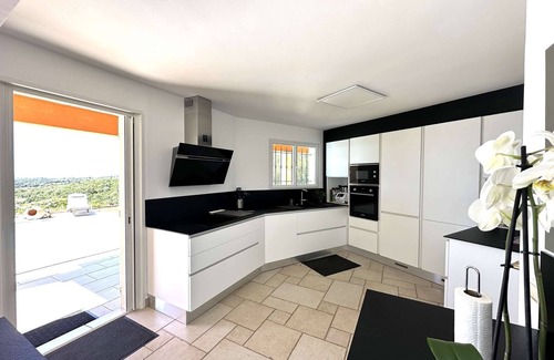 La Londe-les-Maures Casa | Villa 6 personas con piscina y vistas al mar