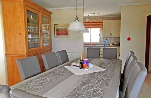 Campos del Río Villa | Villa para 8 personas con piscina privada.