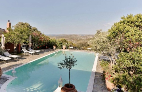 Ruoni Villa | Villa Francesca