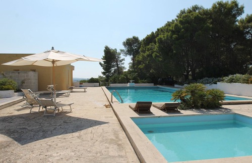 Grottaglie Villa | Villa Galeasi - Espléndida villa con piscina, bolera, vegetación, relajación ...