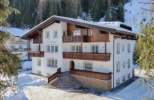 Selva di Val Gardena Apartamento | Villa Genziana