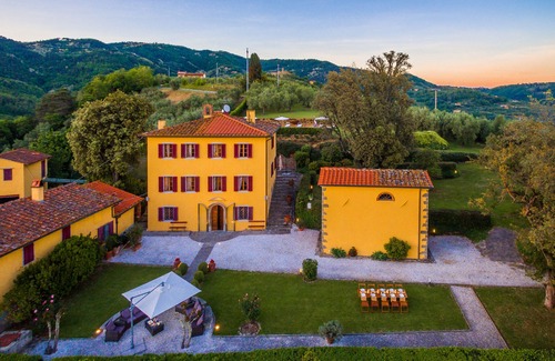 Massa e Cozzile Casa | Villa Gialla 12 personas. Piscina