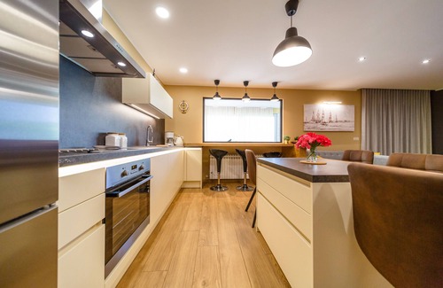 Materada Villa | Villa GioAn con zona de juegos privada ⚽ y vistas al mar 🌅