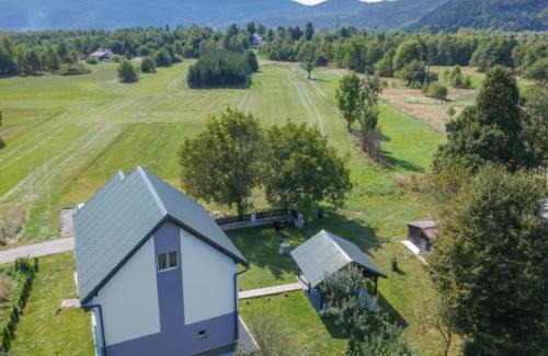 Fuzine Villa | Villa Green Oasis