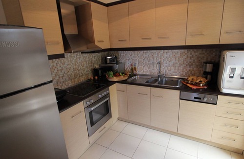 Skaleta Villa | Villa II con vistas al mar, cerca de la playa, piscina climatizada, sauna, barbacoa, tenis de mesa.