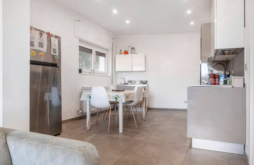 Cavagnano Villa | Villa 'Il Gelsomino' con vistas a la montaña, terraza privada y Wi-Fi