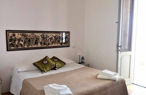 Leni Casa | Villa Il Melograno - encantadora villa con vista al mar y jardín mediterráneo