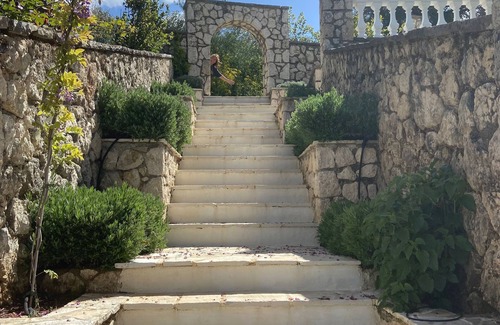 Agios Ioannis Villa | Villa en Corfú con piscina y vistas increíbles - The Grove