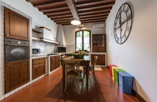 Vinci Villa | Villa en La Chiesa Collegozzi con 8 habitaciones, capacidad 16