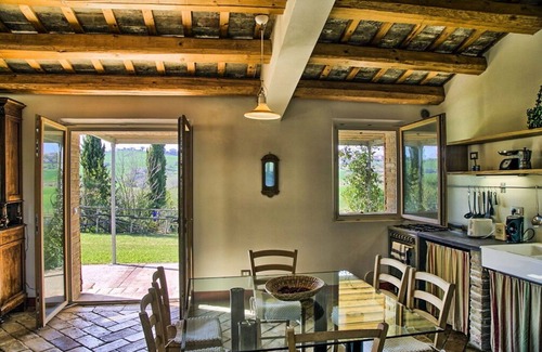 Ostra Villa | Villa en Ostra con 2 habitaciones, capacidad 4