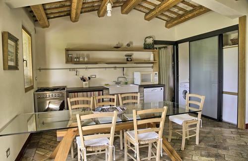 Ostra Villa | Villa en Ostra con 2 habitaciones, capacidad 4