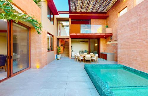 Rancho Cerro Colorado Casa | Villa in the Clouds