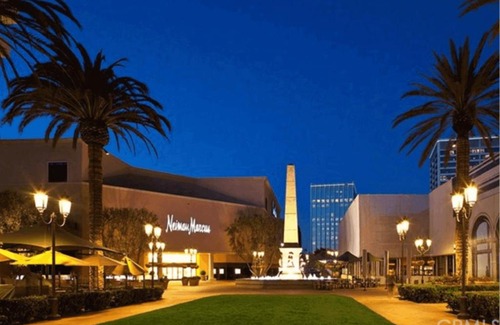 Santa Ana Heights Villa | Villa Jacqueline