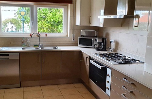 Olho Marinho Casa | Villa Brigitte para 10 personas en Olho Marinho