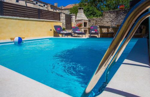 Mrgani Casa | Villa Kris with Pool in Mrgani