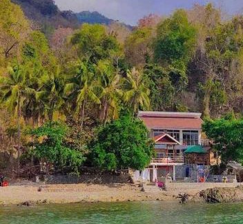 Lobo Complejo | Villa Kristina at Casa Hiraya