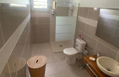 Riviere-Salee Villa | Villa l'Hibiscus Mauve