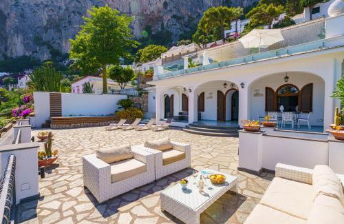 Marina Piccola Villa | Villa La Baika by MyVillaCollection