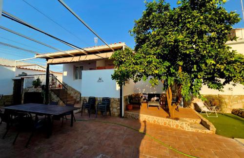 Lobon Villa | Villa La Luna CHALET COMPLETO