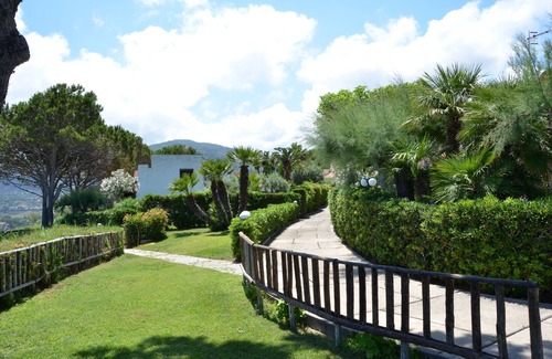 Mazzaforno Villa | Villa La Mimosa Gialla, residencia con acceso privado al mar