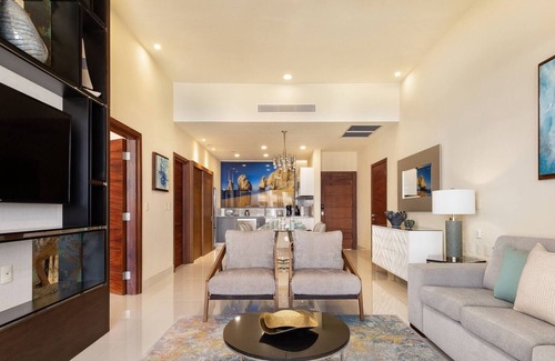 Santa Rosa Apartamento | Villa La Valencia - One Bedroom Pool view suite