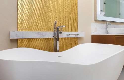 Santa Rosa Apartamento | Villa La Valencia - One Bedroom Pool view suite