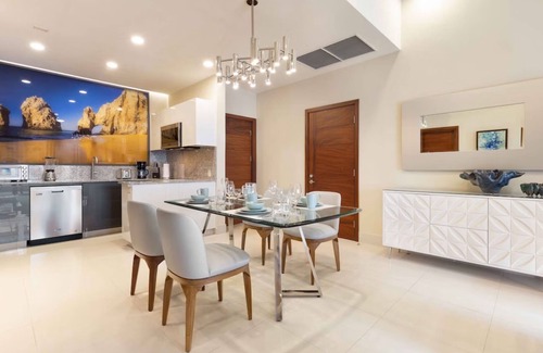 El Zacatal Apartamento | Villa La Valencia 2 Bdrm sleeps 6. Five stars! Gorgeous Beach & Ocean views
