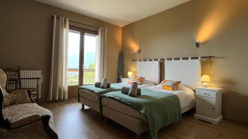 Saint-Sauveur Villa | Villa Les Chemins Croisés