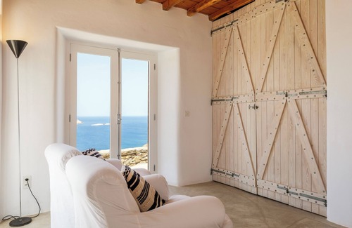 Ftelia Villa | Villa Levi's by Ethos Hospitality - Private Tennis Court/Gym/Sauna