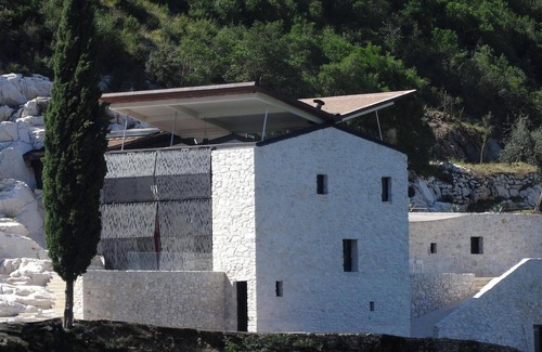 Vicopelago Villa | Villa Libellulan by Fantasia Villas