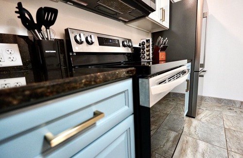 Cocoa Beach Villa | Villa Lidō -2BR Coastal Charm/ Stargaze & Beach Walks
