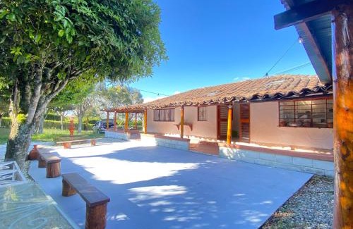 Envigado Casa | Villa Ligia en Santa Elena!