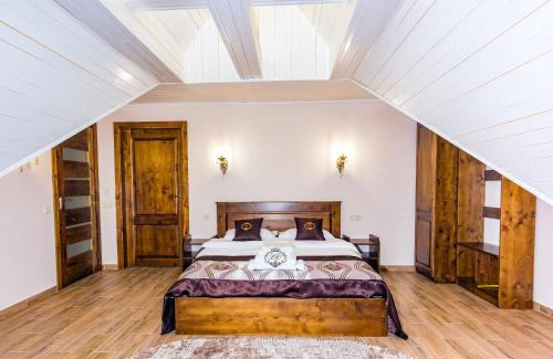 Polyanytsya Hotel | Villa Livorno