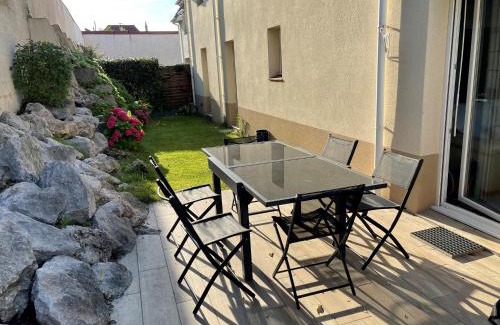 Wimereux Apartamento | Villa Louise - Appartement Spacieux proche digue avec jardin