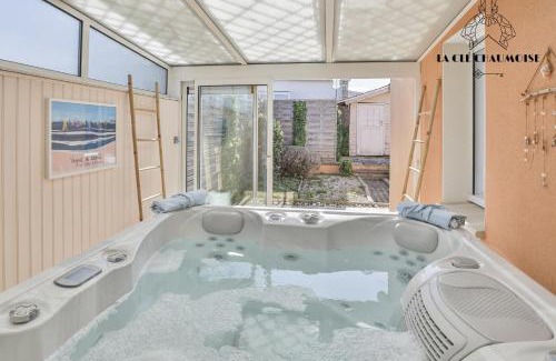 Les Sables d'Olonne Villa | Villa LS - Agreable Villa avec piscine et jacuzzi