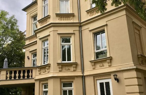 Plauen Apartamento | Villa Ludwig Plauen -mit Klimaanlage-