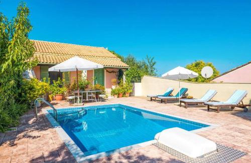 Petaleia Villa | Villa Maistro Cottage by Villa Plus