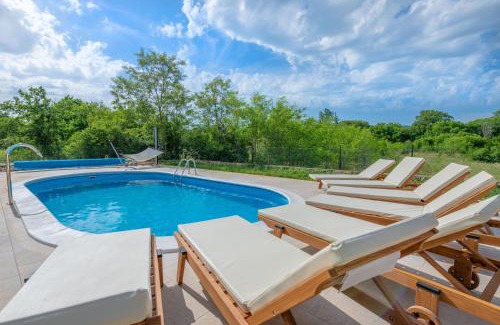 Marceljani Casa | Villa Maja, an ideal Summer hideaway for Families and Friends
