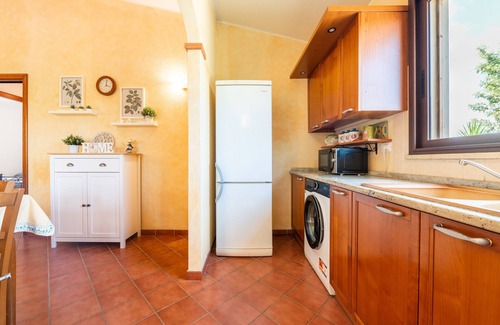 Quartucciu Villa | Villa 'Mameli' con vistas a la montaña, Wi-Fi y aire acondicionado