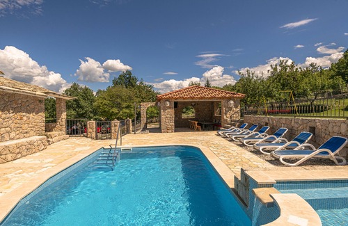 Grubine Villa | Villa Marchelina Grubine - Hermosa villa de piedra con 2 piscinas