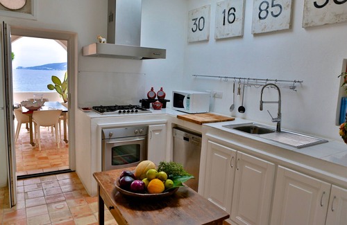 Santa Marina Salina Apartamento | Villa Maria Terzita: primer piso