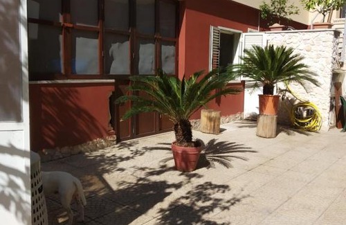 Trani Cama Y Desayuno | Villa Maria