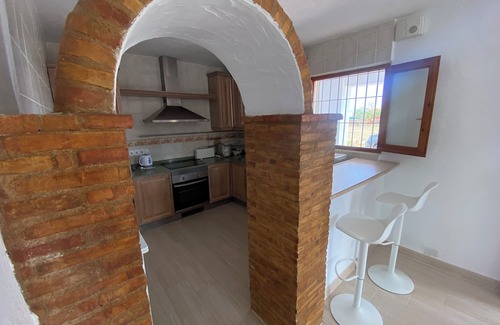Sant Jordi de Ses Salines Villa | RELAX, 2 KM BOSSA BEACH, SPACIOUS ROOMS, WIFI, PRIVATE POOL AND BBQ