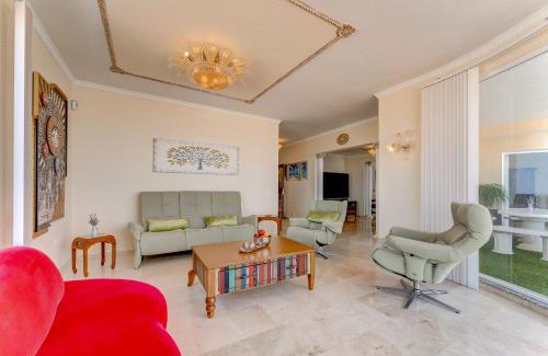 San Eugenio Villa | Villa Marina Luxury Sea View Private Pool & Garden - Costa Adeje