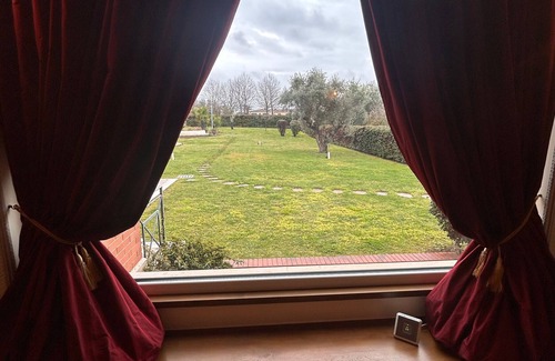 Zona XXV Vallerano Villa | Villa 'Marta' con piscina privada, Wi-Fi y aire acondicionado