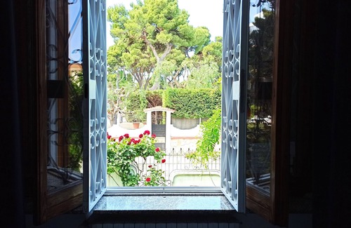 Trani Villa | Villa Mary, estilo y relajación a un tiro de piedra del mar
