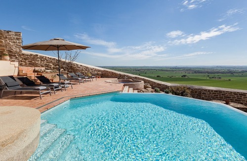 Els Plans de Sio Villa | Villa Masia de Queralt con vistas a la montaña, piscina, jardín, aire acondicionado y Wi-Fi