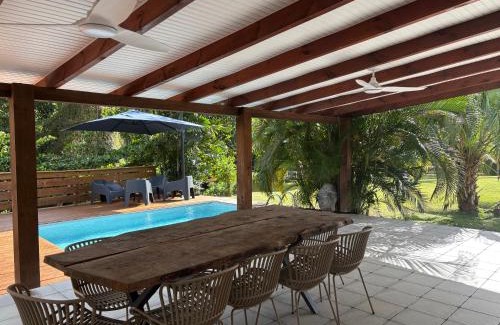 Riviere-Salee Villa | Villa Massy