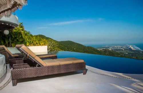 Las Cruces Villa | Villa Maui: Piscina Infinita 19 guest Expectacular Vista al Océano de Acapulco